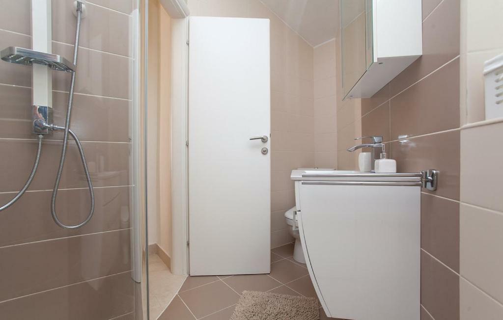 Beautiful Apartment By The Sea Prizba Luaran gambar