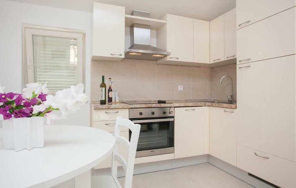 Beautiful Apartment By The Sea Prizba Luaran gambar